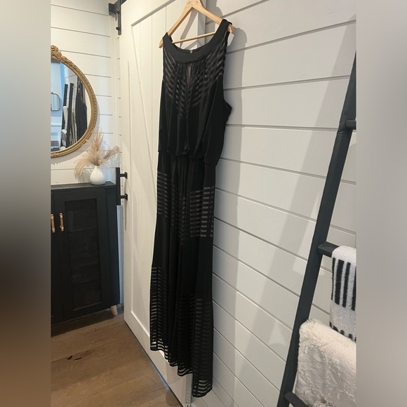 Laura + Plus Formal Maxi Chevron Style Halter Dress - Picture 4 of 11